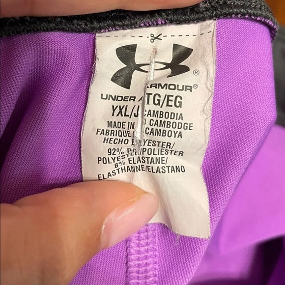 Girl’s Under Armour Spandex - Picture 3 of 3